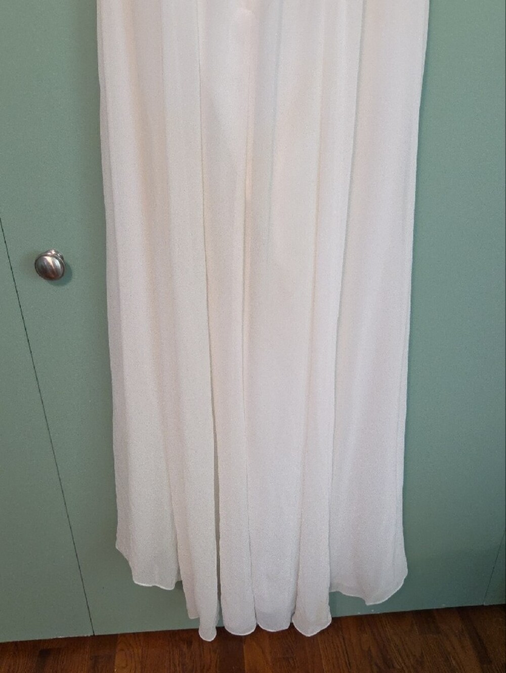 Db Studio White Sleeveless Halter Neck V-Neck Wedding Dress Maxi Size 14 - Picture 8 of 12